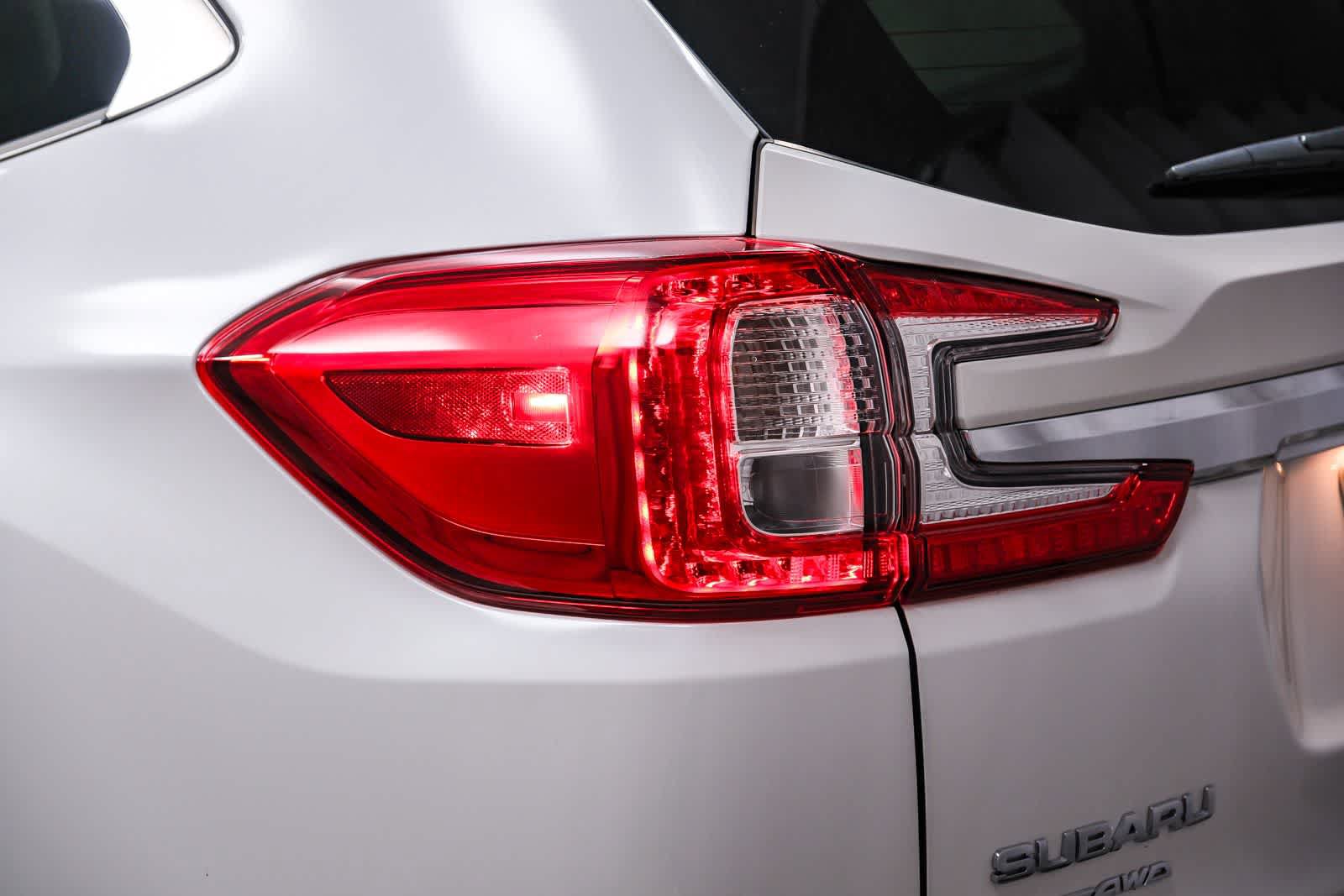 Used 2024 Subaru Ascent Premium w/ Convenience Package AWD/4WD image 7