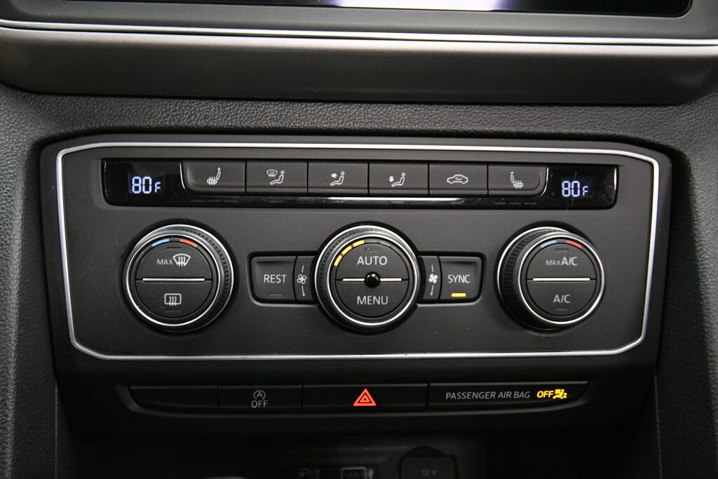 Used 2019 Volkswagen Atlas SE w/ Panoramic Sunroof Package image 16