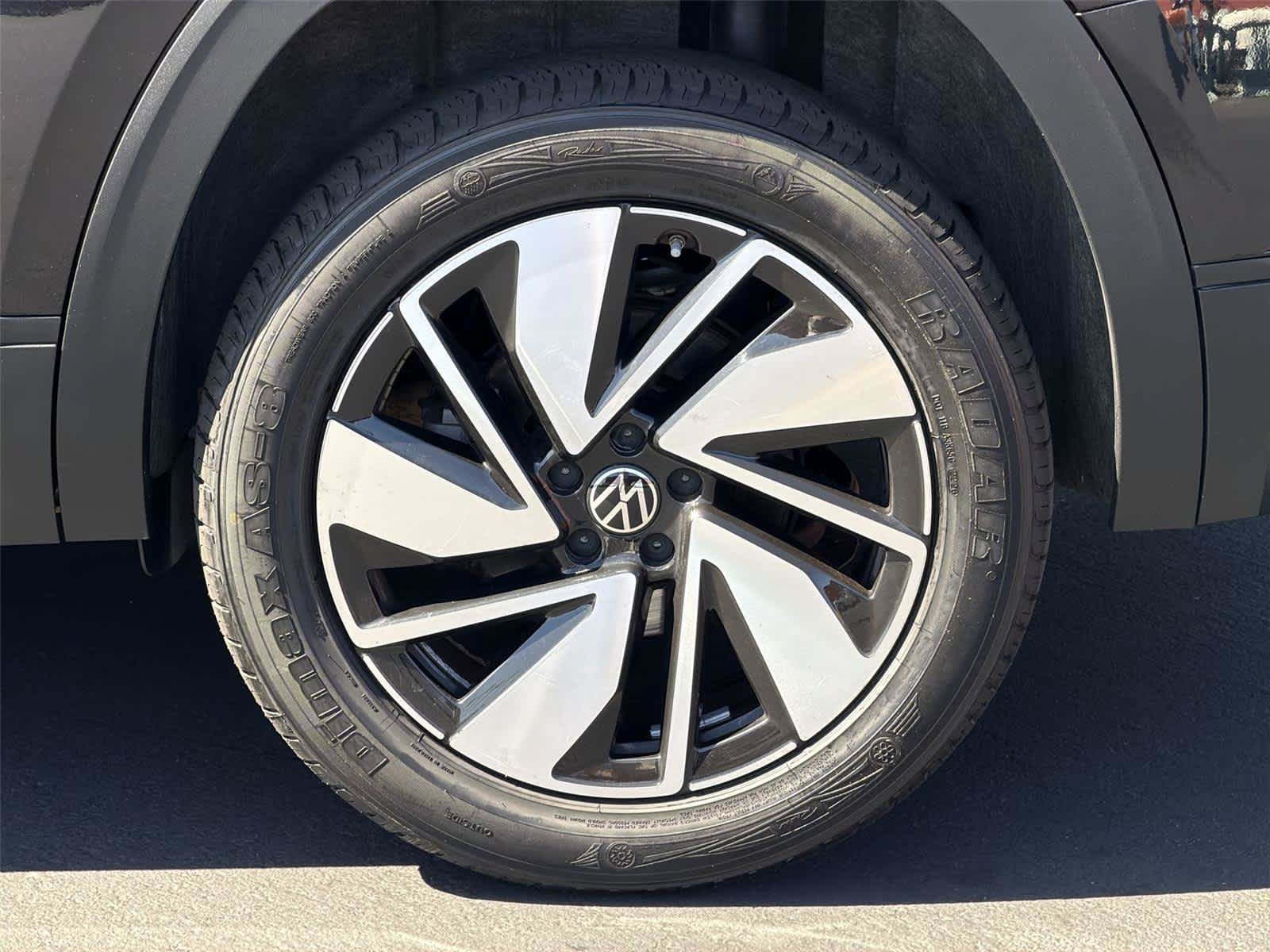 Used 2024 Volkswagen Atlas SE FWD image 9