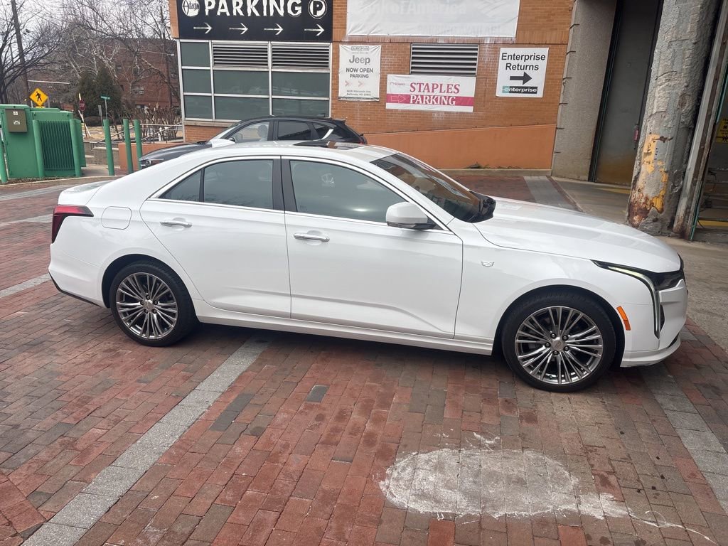 Used 2020 Cadillac CT4 Premium Luxury image 2