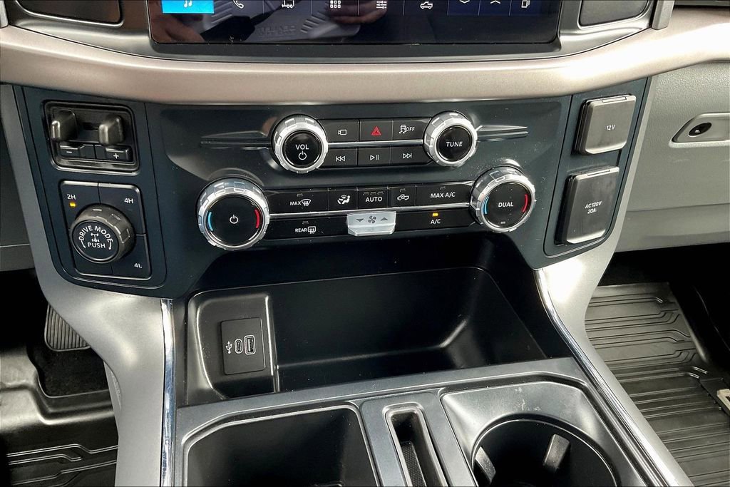 Used 2025 Ford F150 XLT w/ Equipment Group 301A Standard AWD/4WD image 17