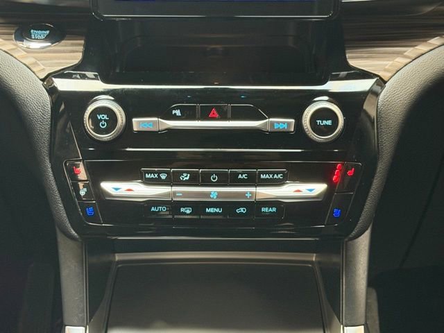 Used 2023 Ford Explorer Limited image 15