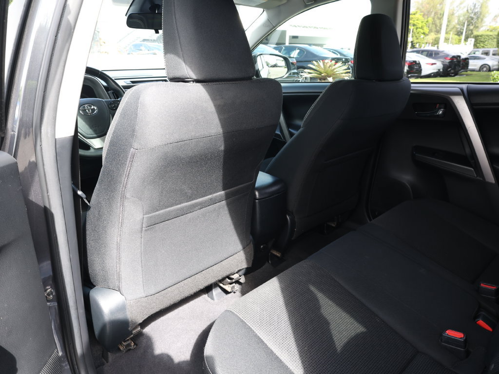 Used 2017 Toyota RAV4 XLE w/ Plus Special Value Package FWD image 16