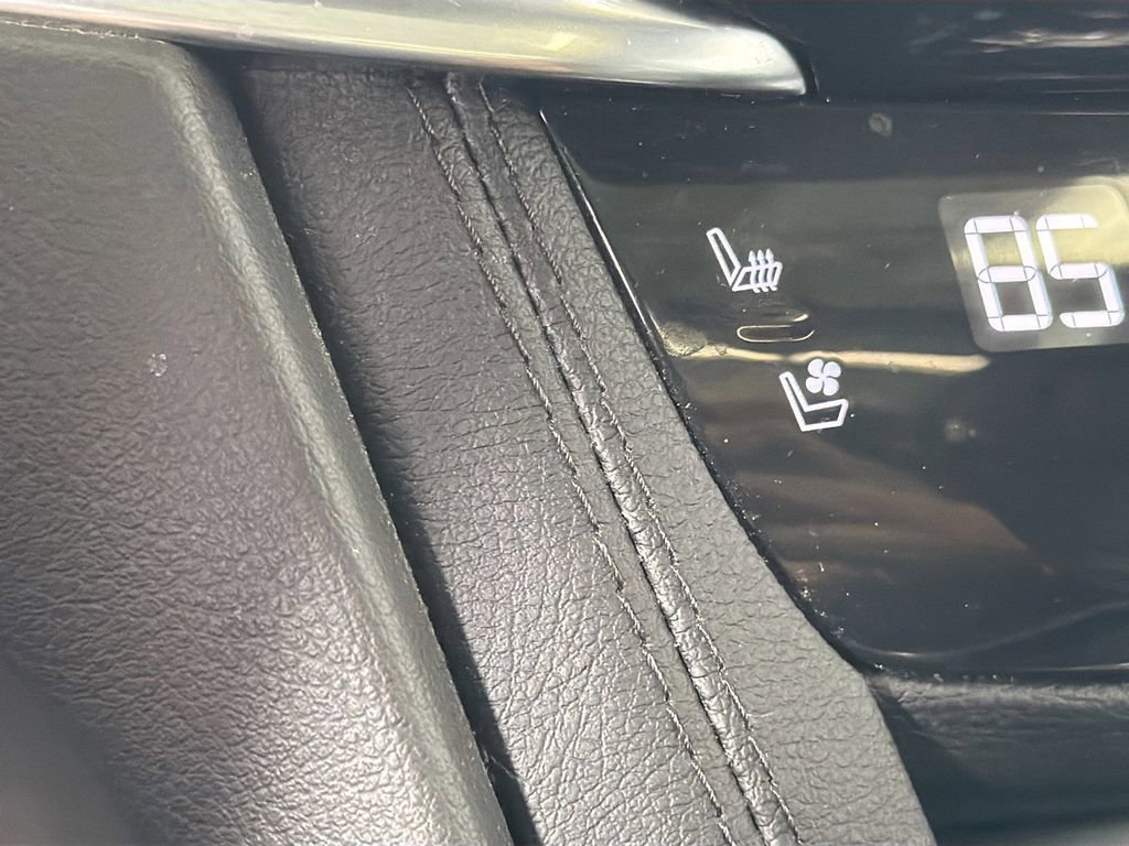 Used 2024 Cadillac XT6 Sport AWD/4WD image 23