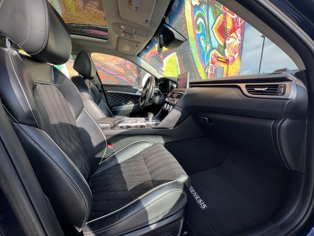 Used 2020 Genesis G70 3.3T w/ Prestige Package image 34