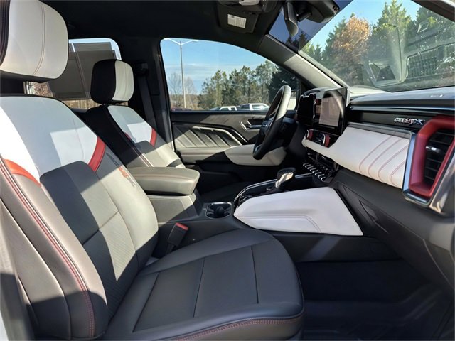Used 2024 GMC Canyon AT4X image 26