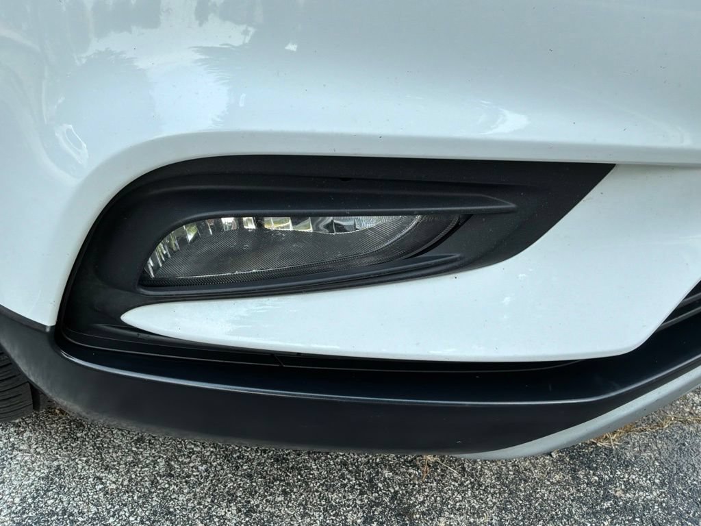 Used 2018 Buick Encore Essence w/ Experience Buick Package AWD/4WD image 16