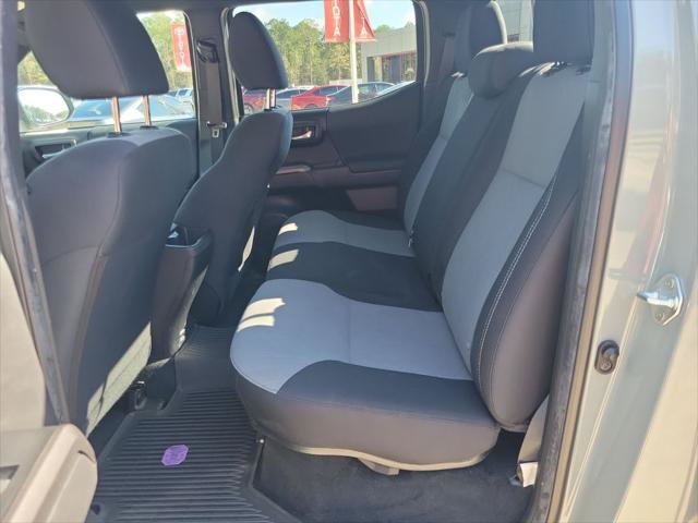 Certified 2023 Toyota Tacoma TRD Off-Road AWD/4WD image 23