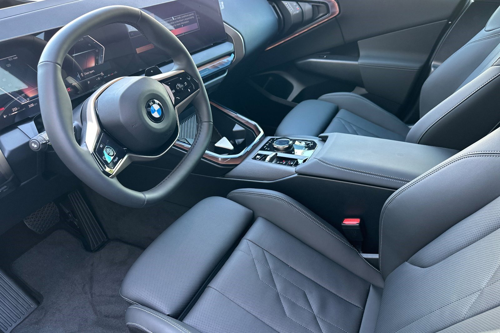 Used 2025 BMW X3 xDrive30i w/ Premium Package image 11