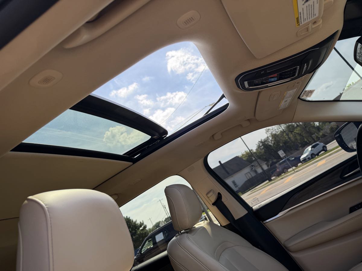 Used 2021 Jeep Grand Cherokee L Limited AWD/4WD image 23