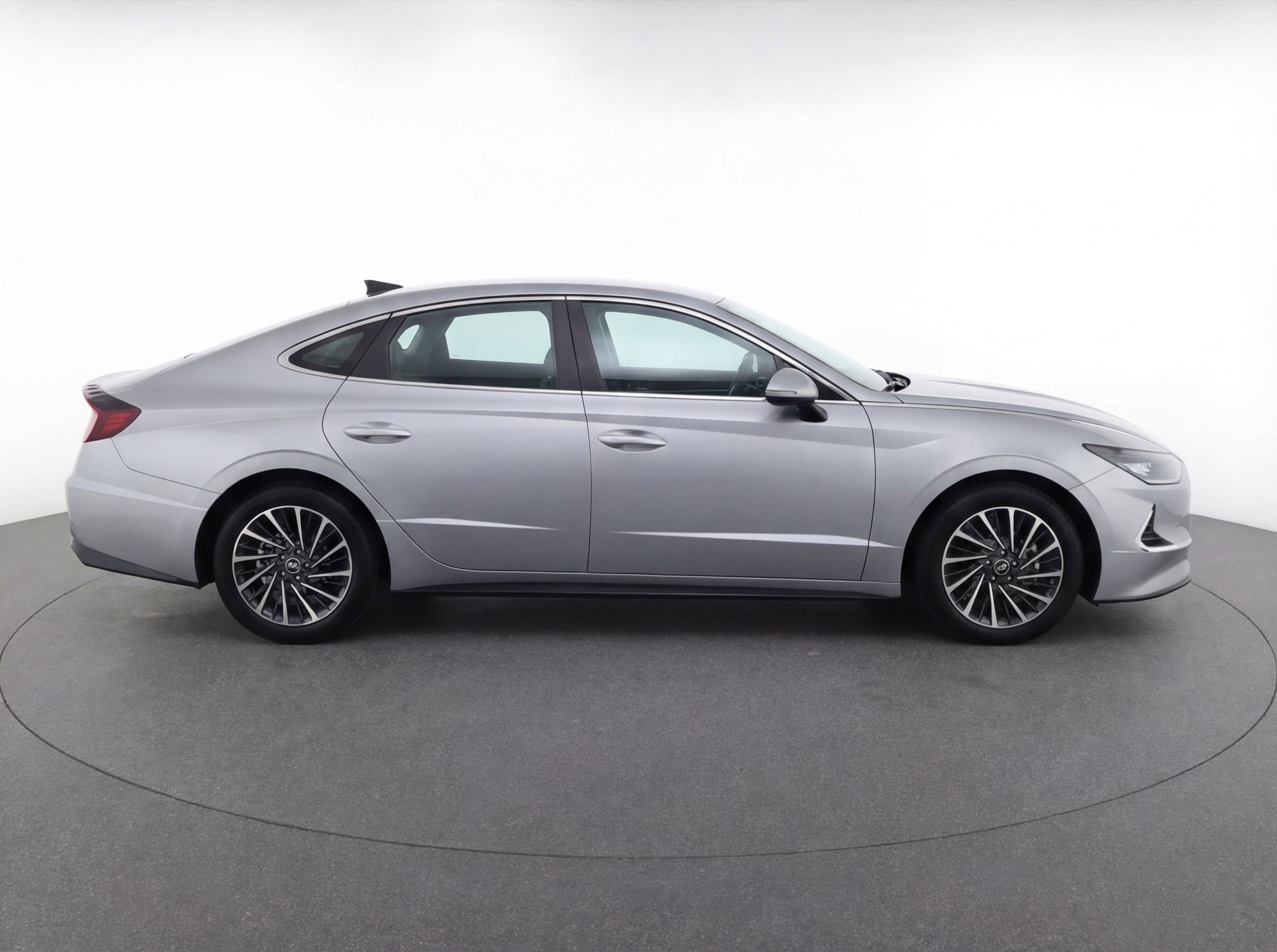 Used 2025 Hyundai Sonata SEL FWD image 11
