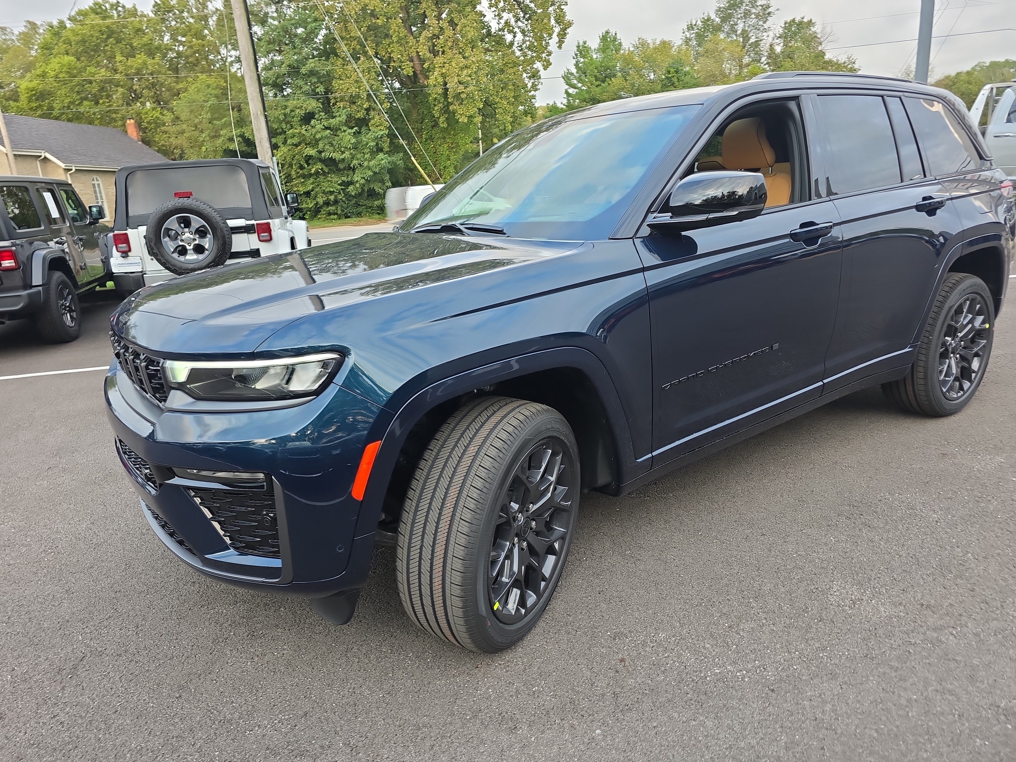 New 2027 Jeep Grand Cherokee Summit AWD/4WD image 24