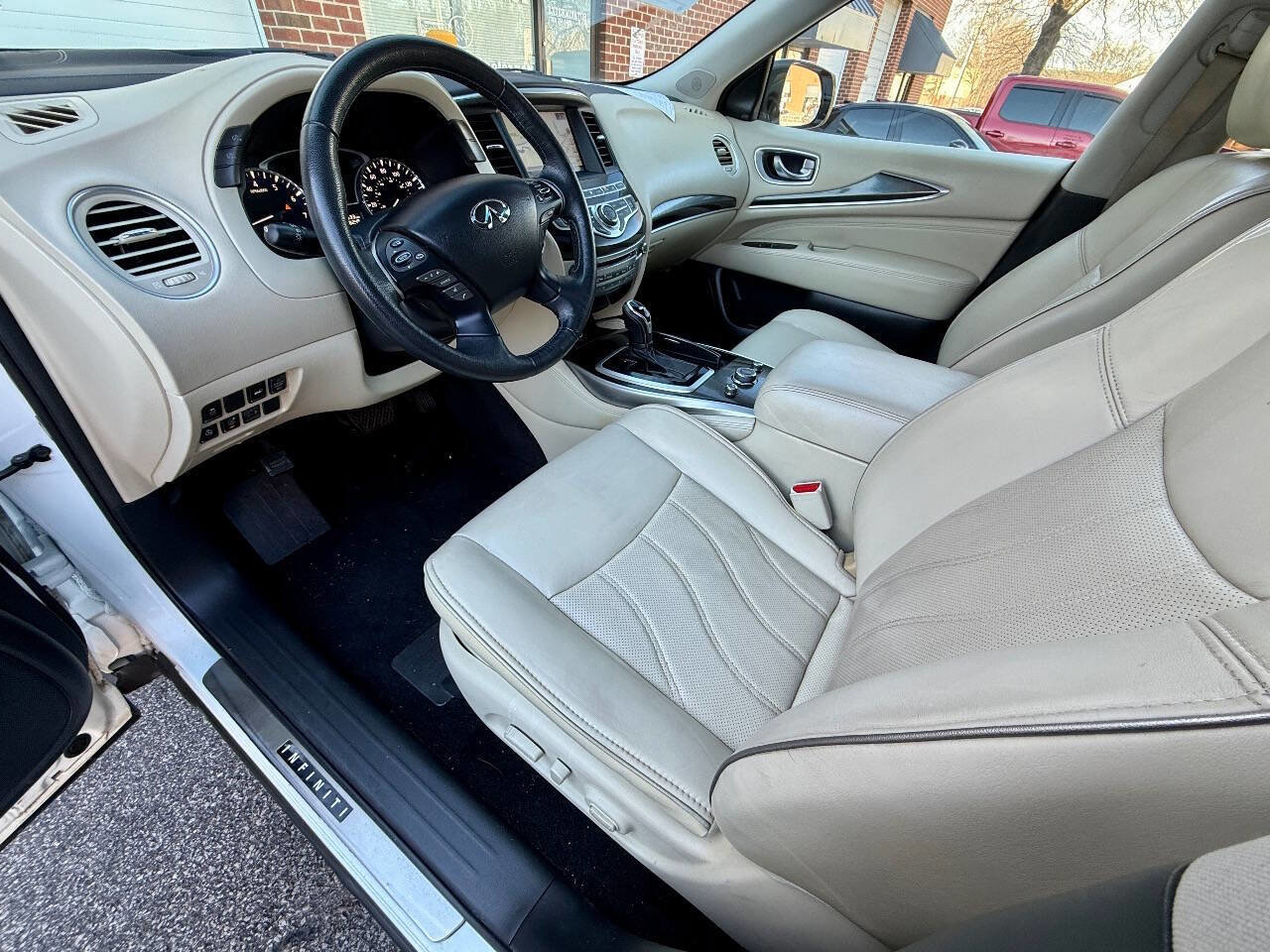 Used 2016 INFINITI QX60 AWD w/ Premium Plus Package image 33