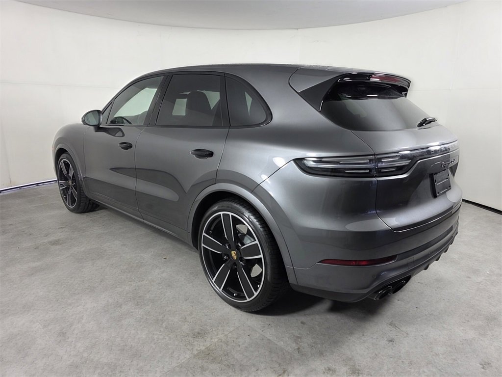 Used 2023 Porsche Cayenne Turbo image 6