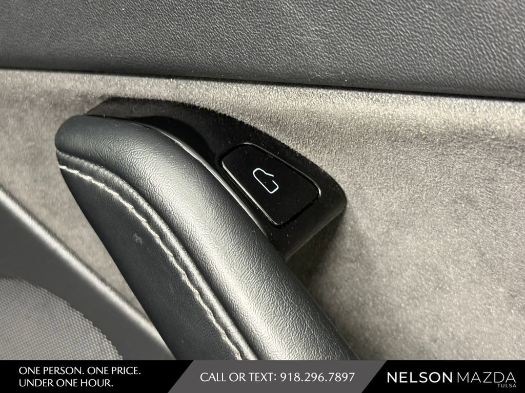 Used 2020 Tesla Model Y Long Range AWD/4WD image 37
