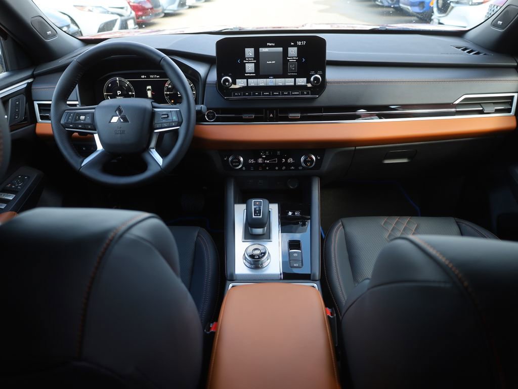New 2025 Mitsubishi Outlander SEL image 30