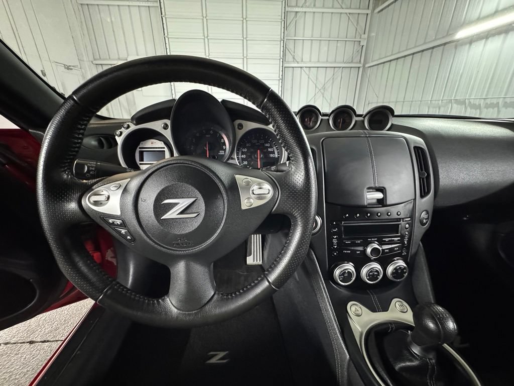 Used 2011 Nissan 370Z Touring w/ Sport Pkg RWD image 30