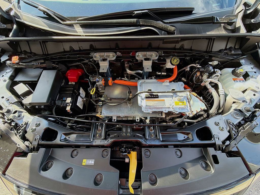 New 2026 Nissan Leaf Platinum+ w/ Cargo Package (Platinum+) image 33