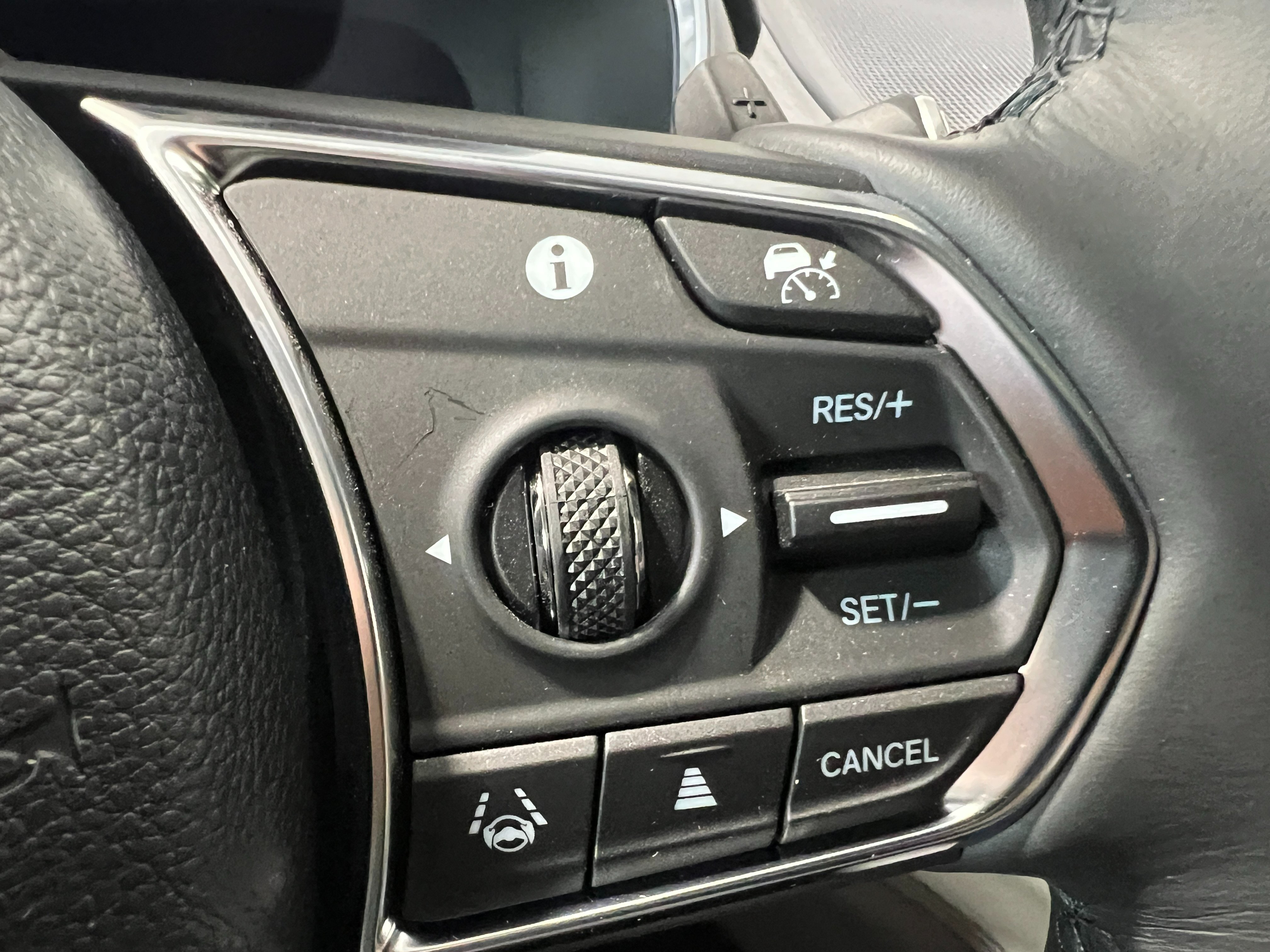 Used 2026 Acura MDX w/ Advance Package AWD/4WD image 23