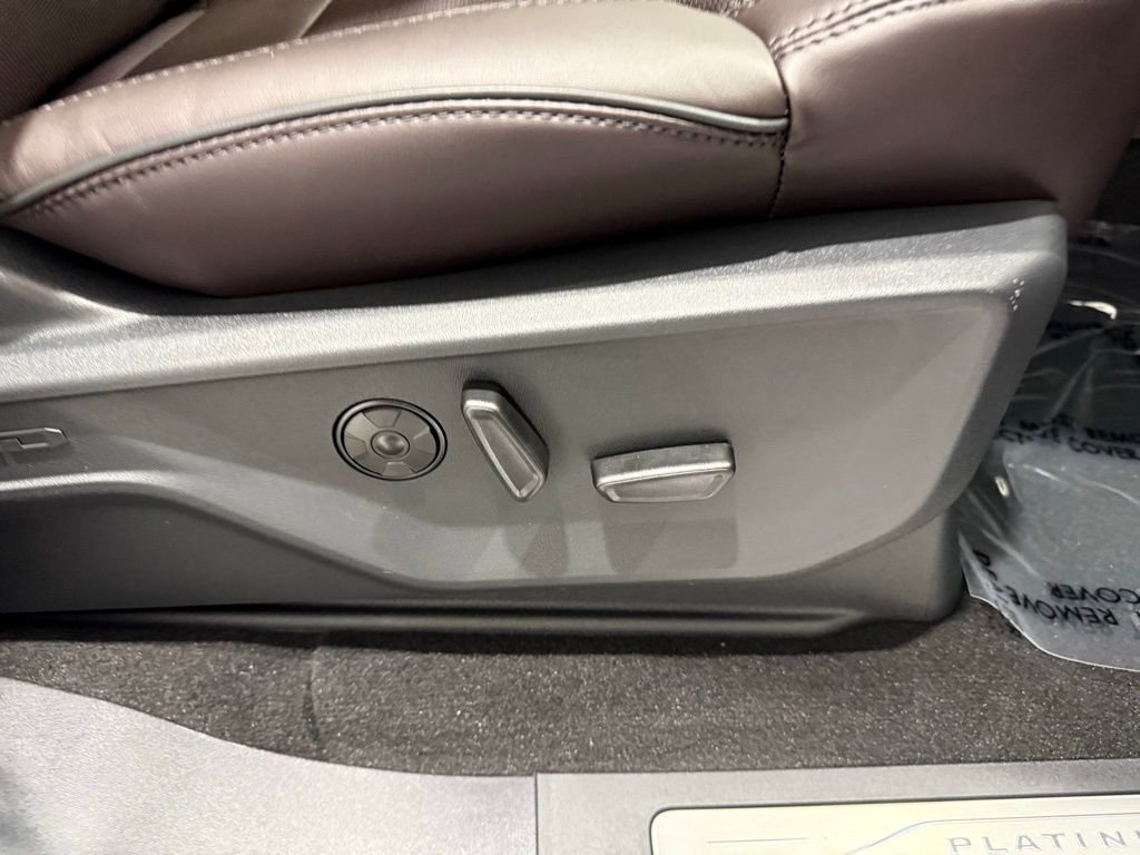 New 2025 Ford Expedition Platinum w/ Platinum Ultimate Package image 27