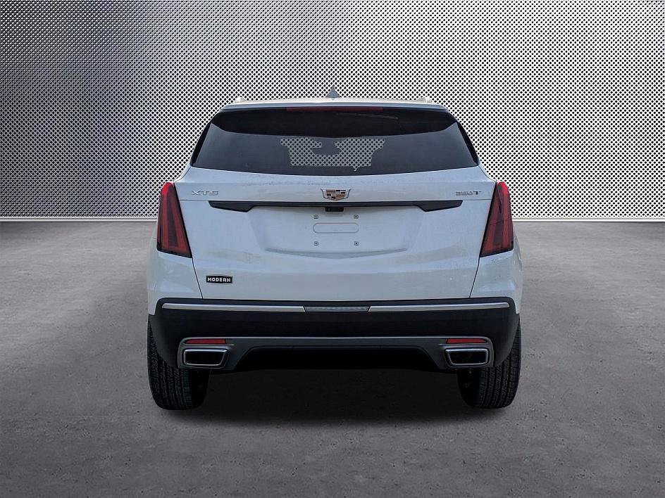 New 2026 Cadillac XT5 Premium Luxury w/ LPO, ONYX Package FWD image 6