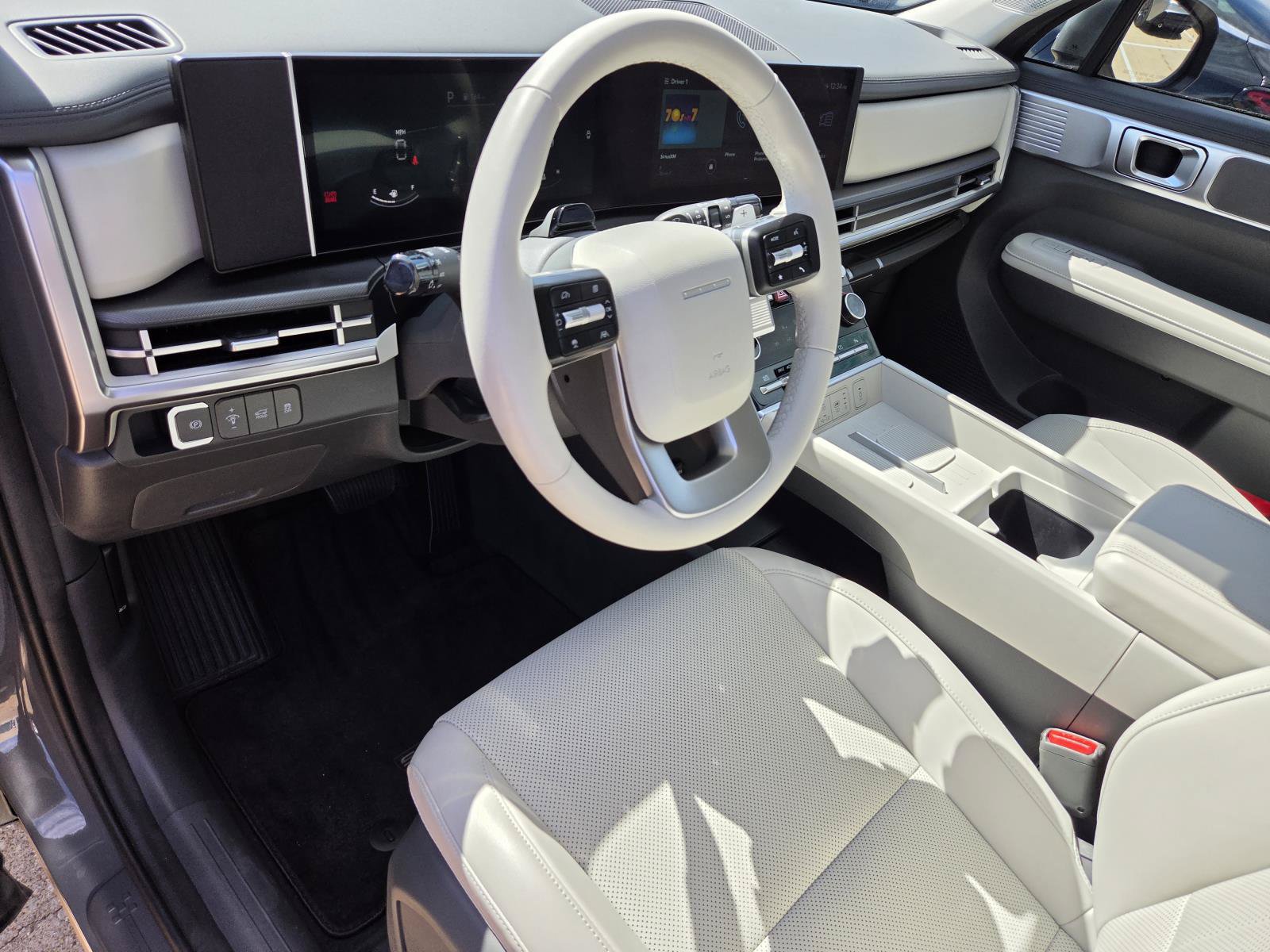 Certified 2024 Hyundai Santa Fe SEL FWD image 18