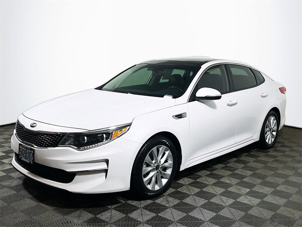 Used 2016 Kia Optima EX w/ Premium Package image 4