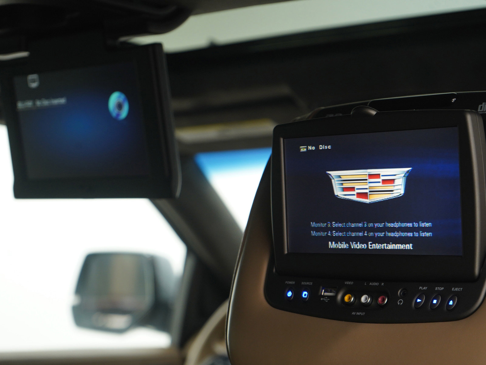 Used 2019 Cadillac Escalade Platinum image 15