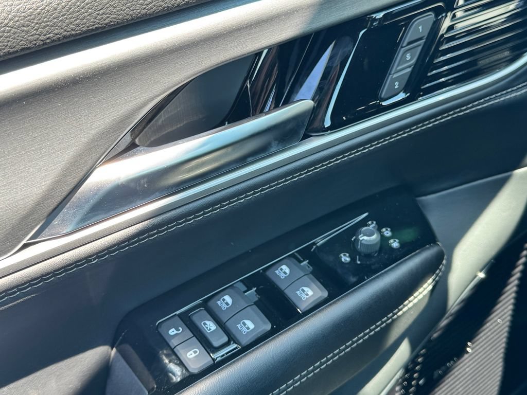 New 2026 Jeep Grand Wagoneer L Limited AWD/4WD image 27