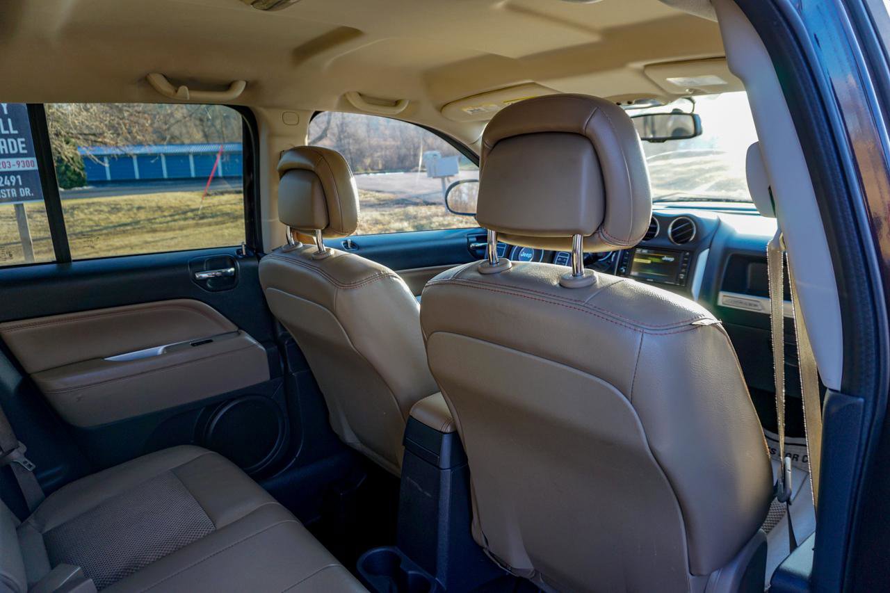 Used 2014 Jeep Compass Latitude image 21