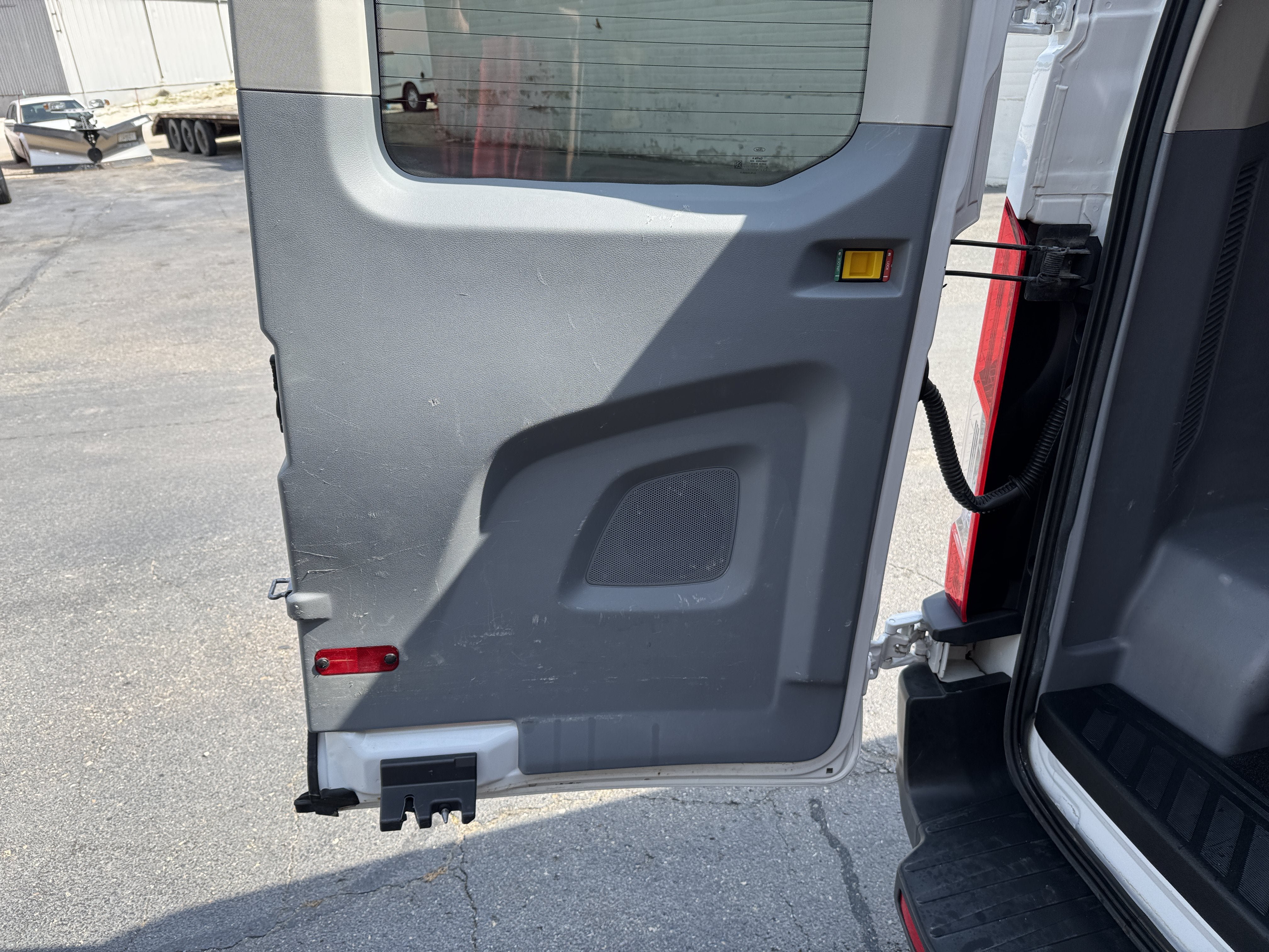 Used 2016 Ford Transit 350 XL RWD image 25