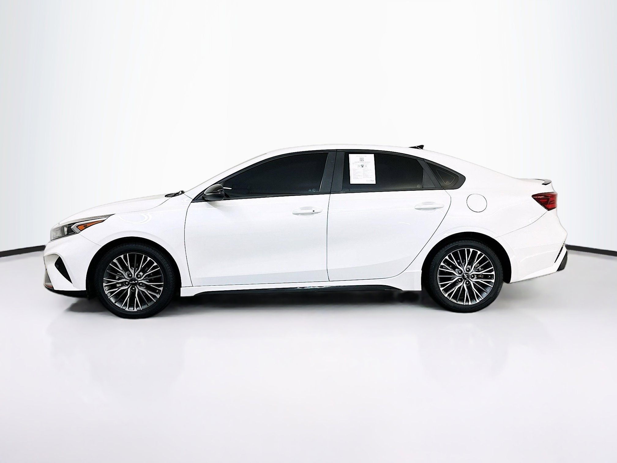 Used 2022 Kia Forte GT-Line image 4