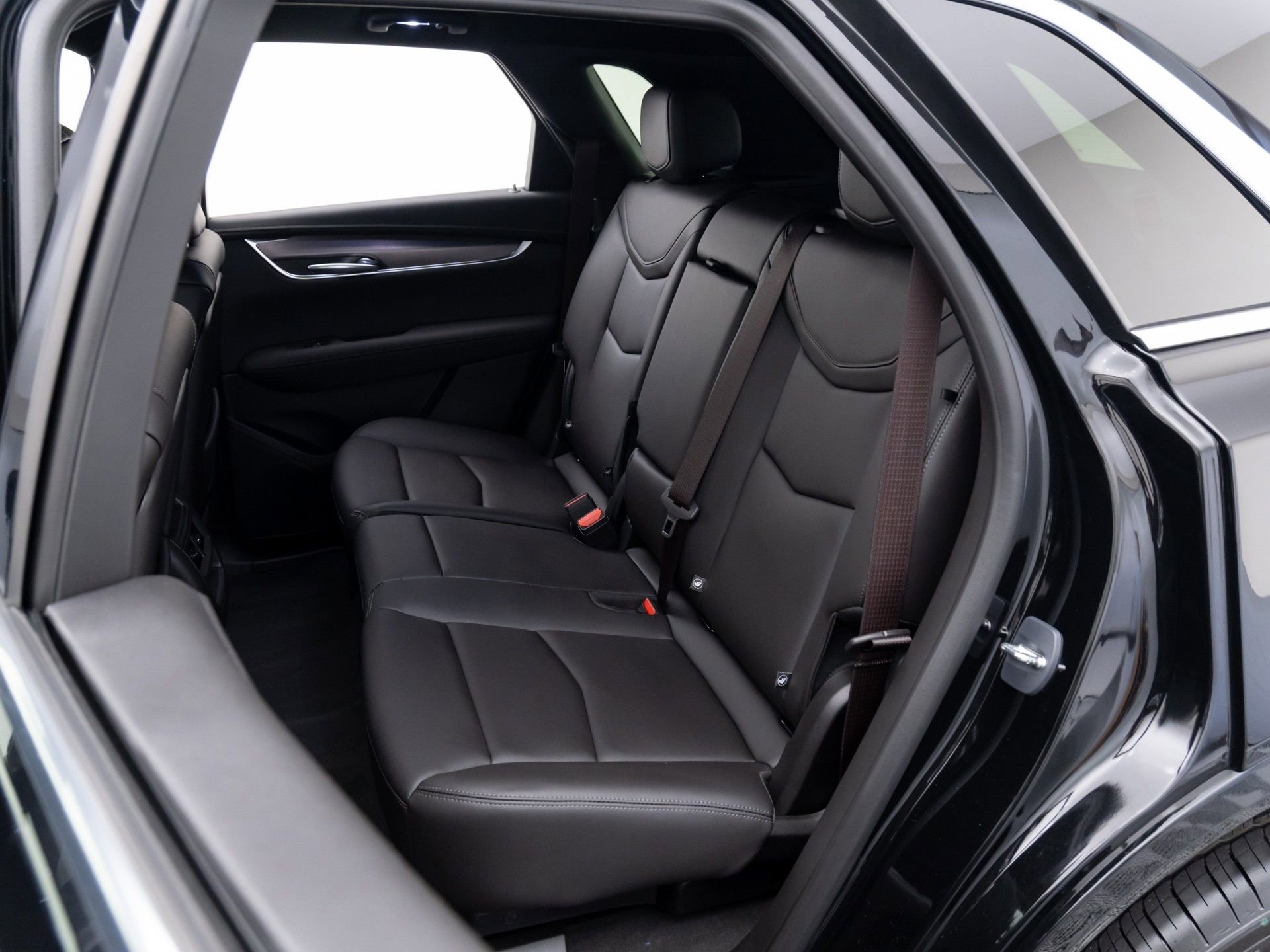 New 2026 Cadillac XT5 Luxury image 16