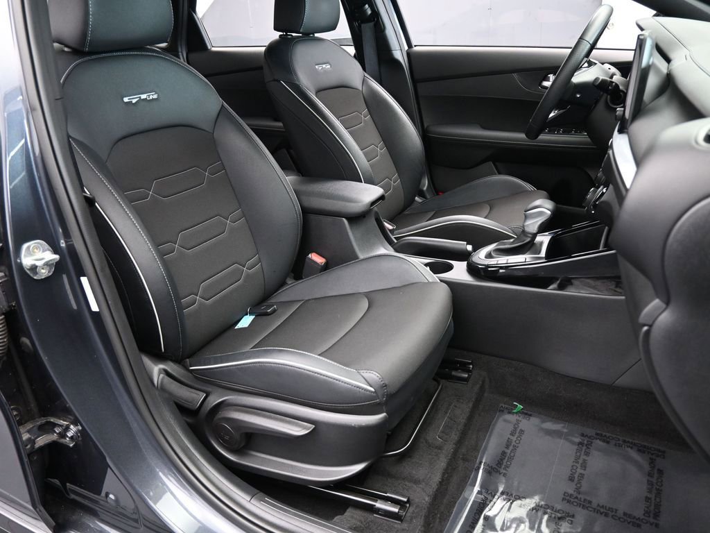 Used 2023 Kia Forte GT-Line image 44