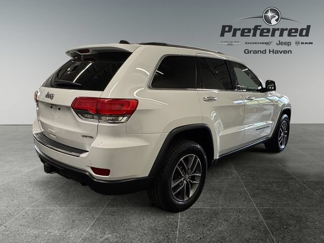 Used 2017 Jeep Grand Cherokee Limited w/ Trailer Tow Group IV AWD/4WD image 17