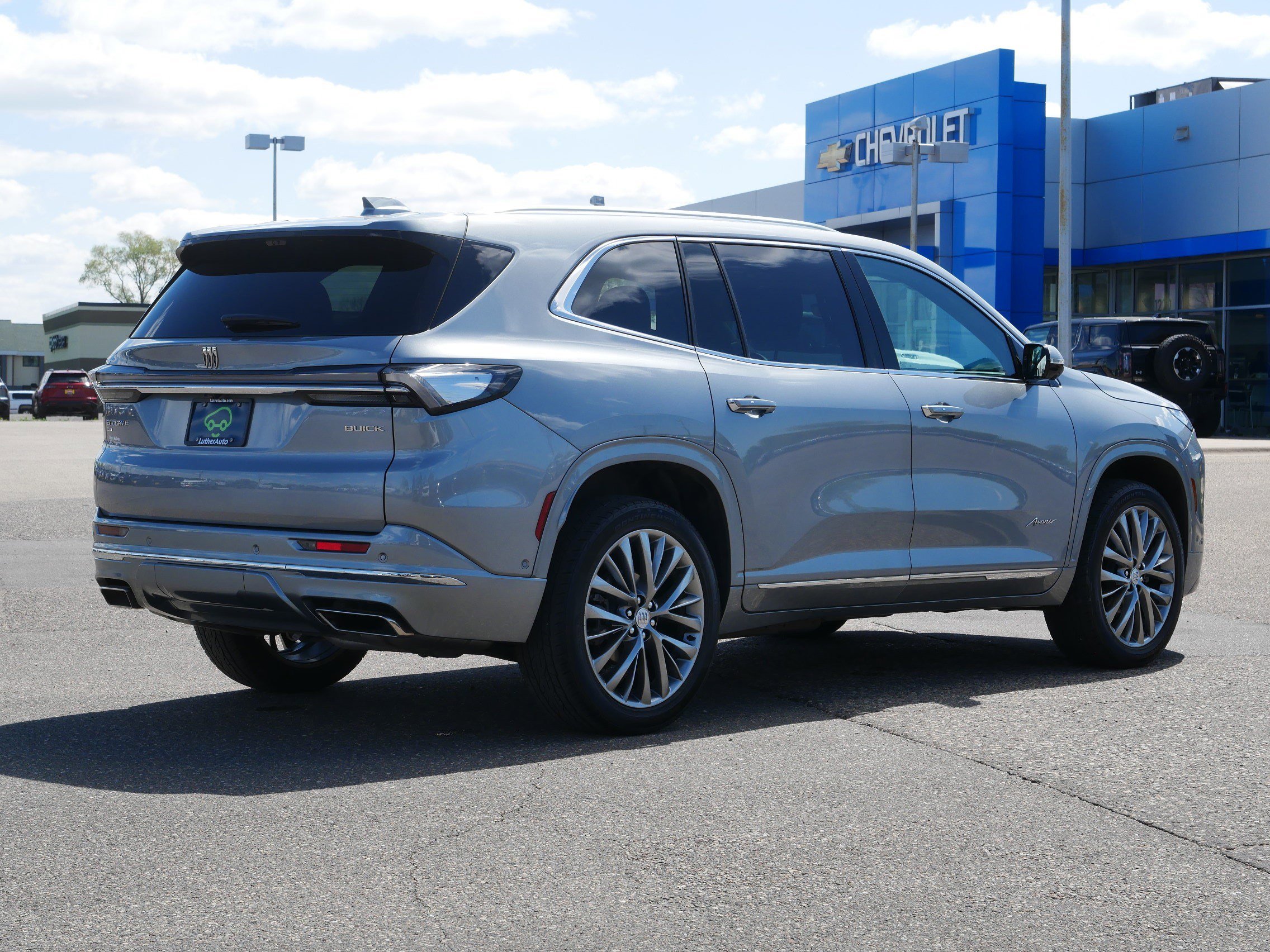Certified 2025 Buick Enclave Avenir w/ Super Cruise Package AWD/4WD image 7