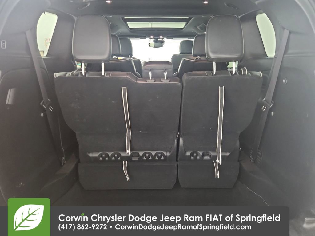 Used 2025 Chrysler Pacifica Limited FWD image 34