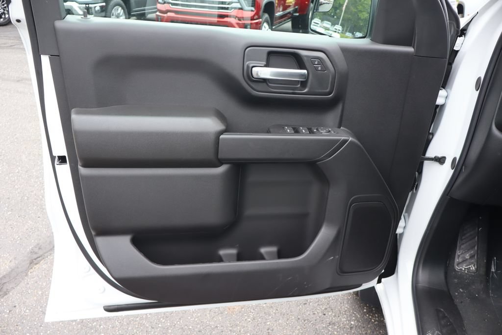 New 2026 Chevrolet Silverado 1500 Custom AWD/4WD image 4