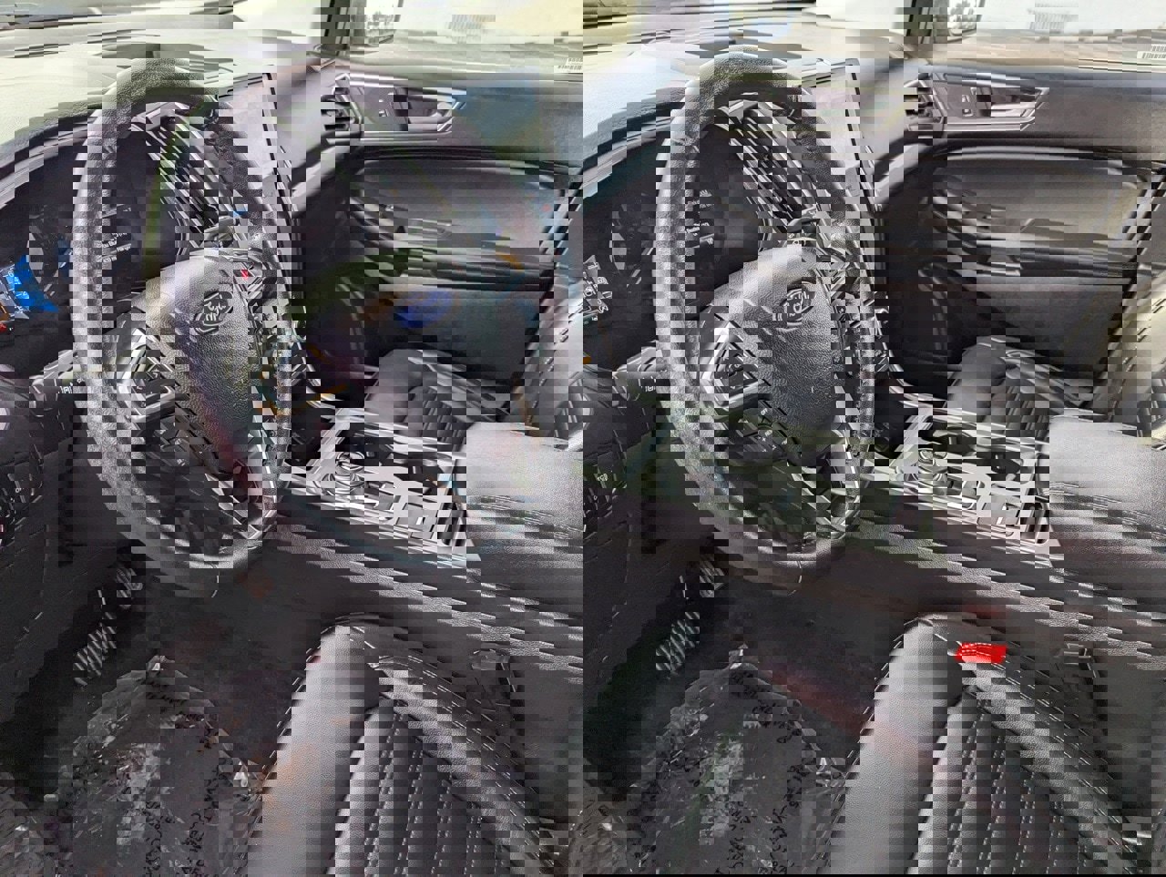 Used 2024 Ford Edge SEL image 16