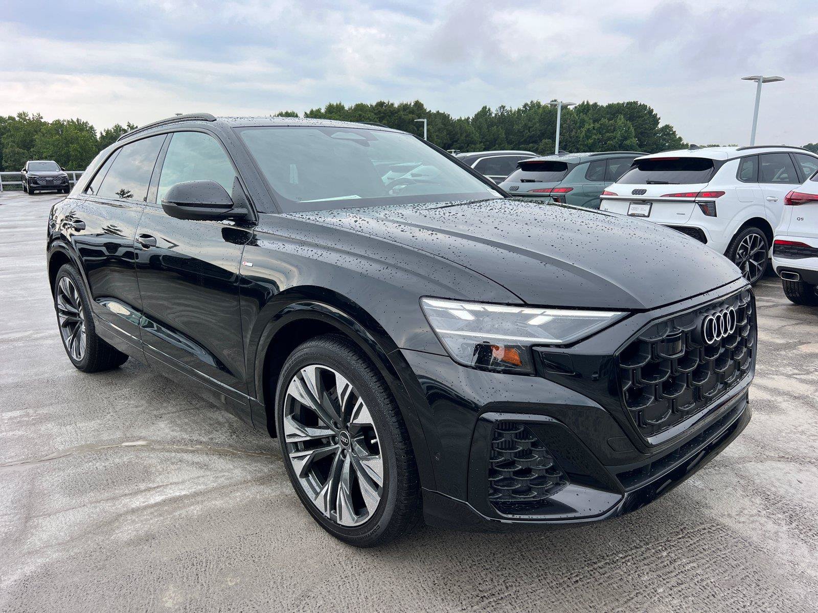 New 2027 Audi Q8 Premium Plus AWD/4WD image 3
