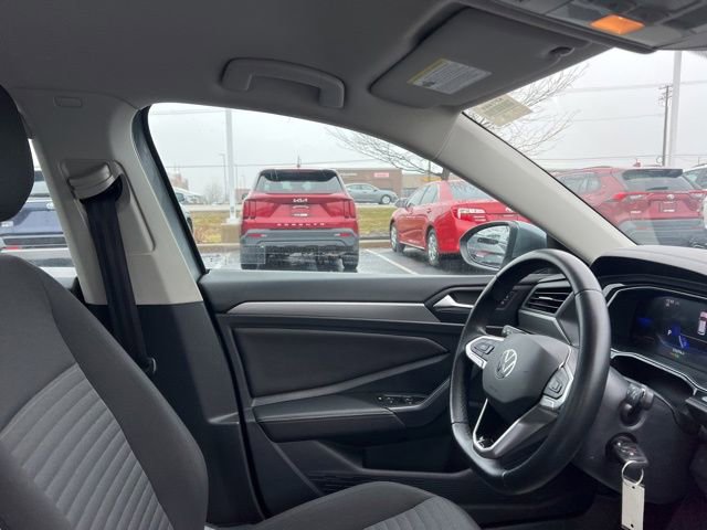 Used 2024 Volkswagen Jetta S image 34