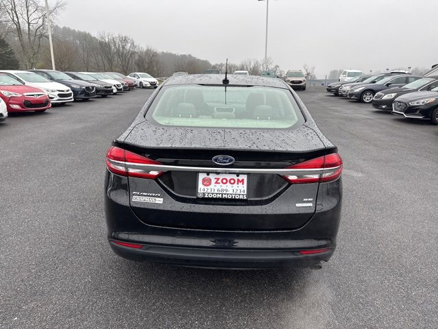 Used 2018 Ford Fusion SE w/ Fusion SE Technology Package image 7