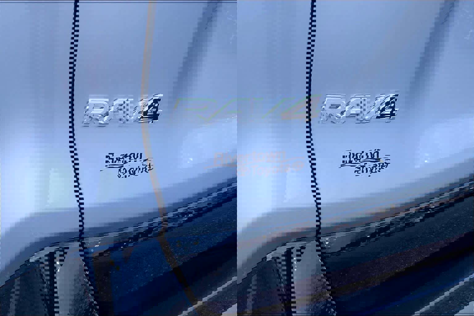 Used 2025 Toyota RAV4 XSE w/ Weather Package image 31