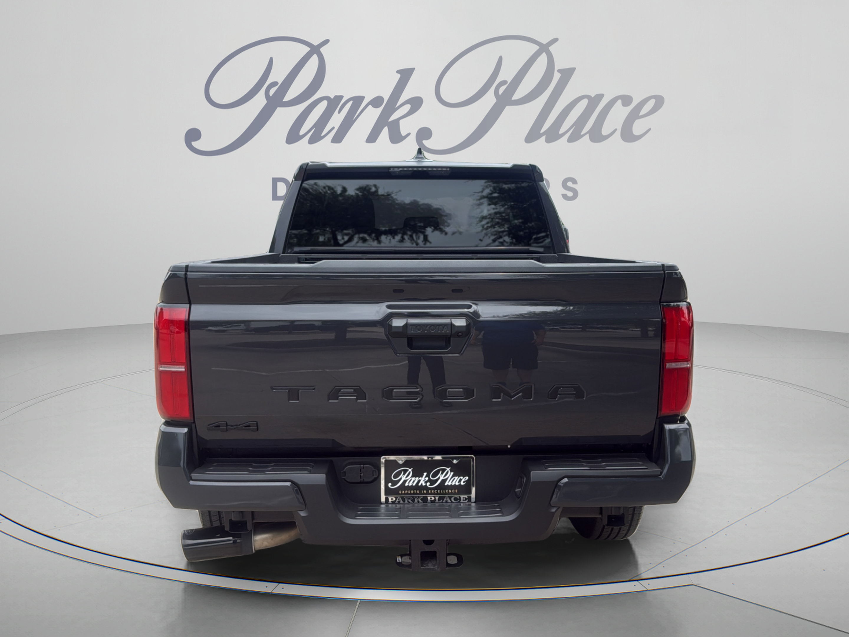 Used 2026 Toyota Tacoma SR5 AWD/4WD image 4