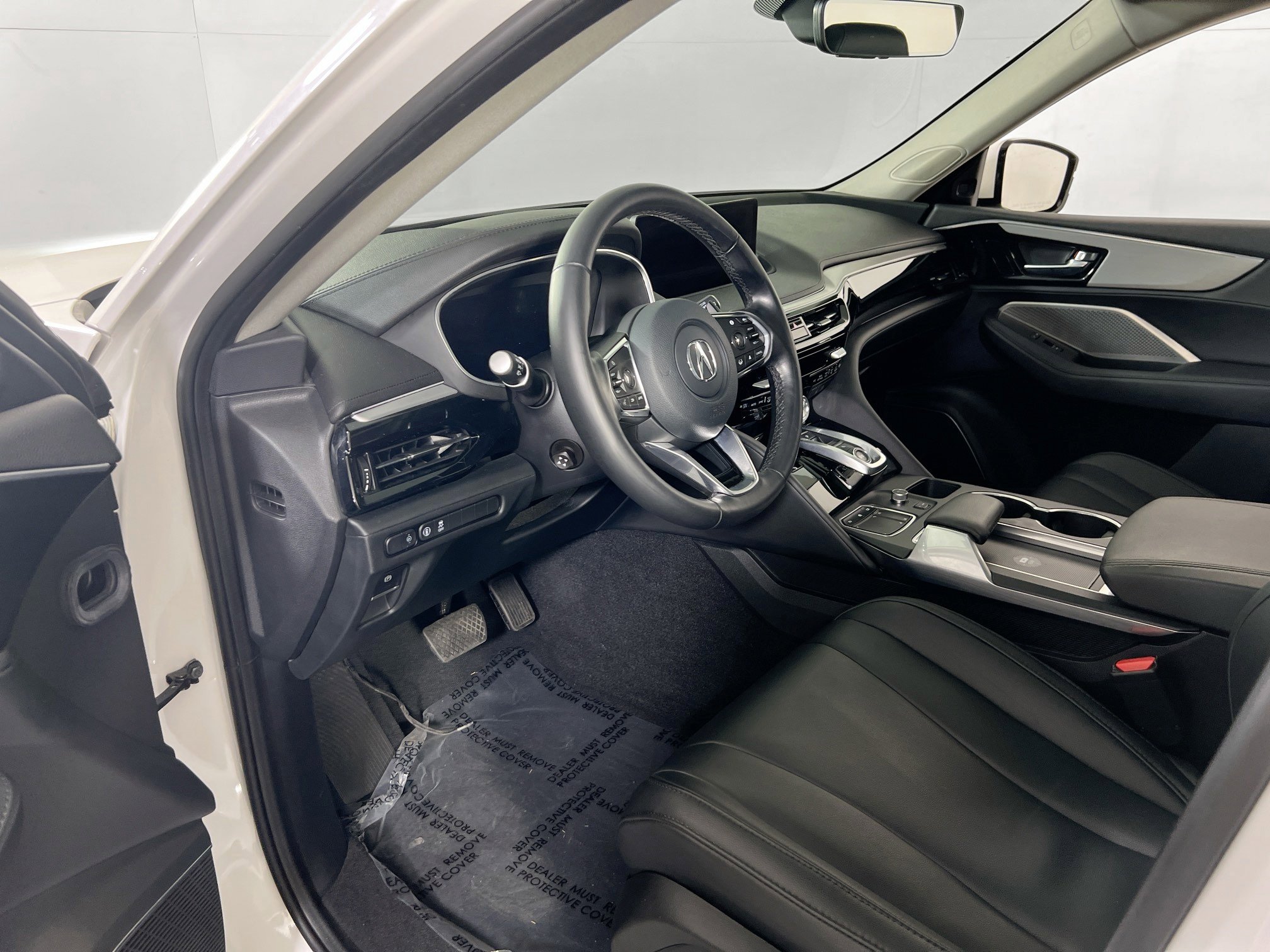 Used 2023 Acura MDX SH-AWD image 9