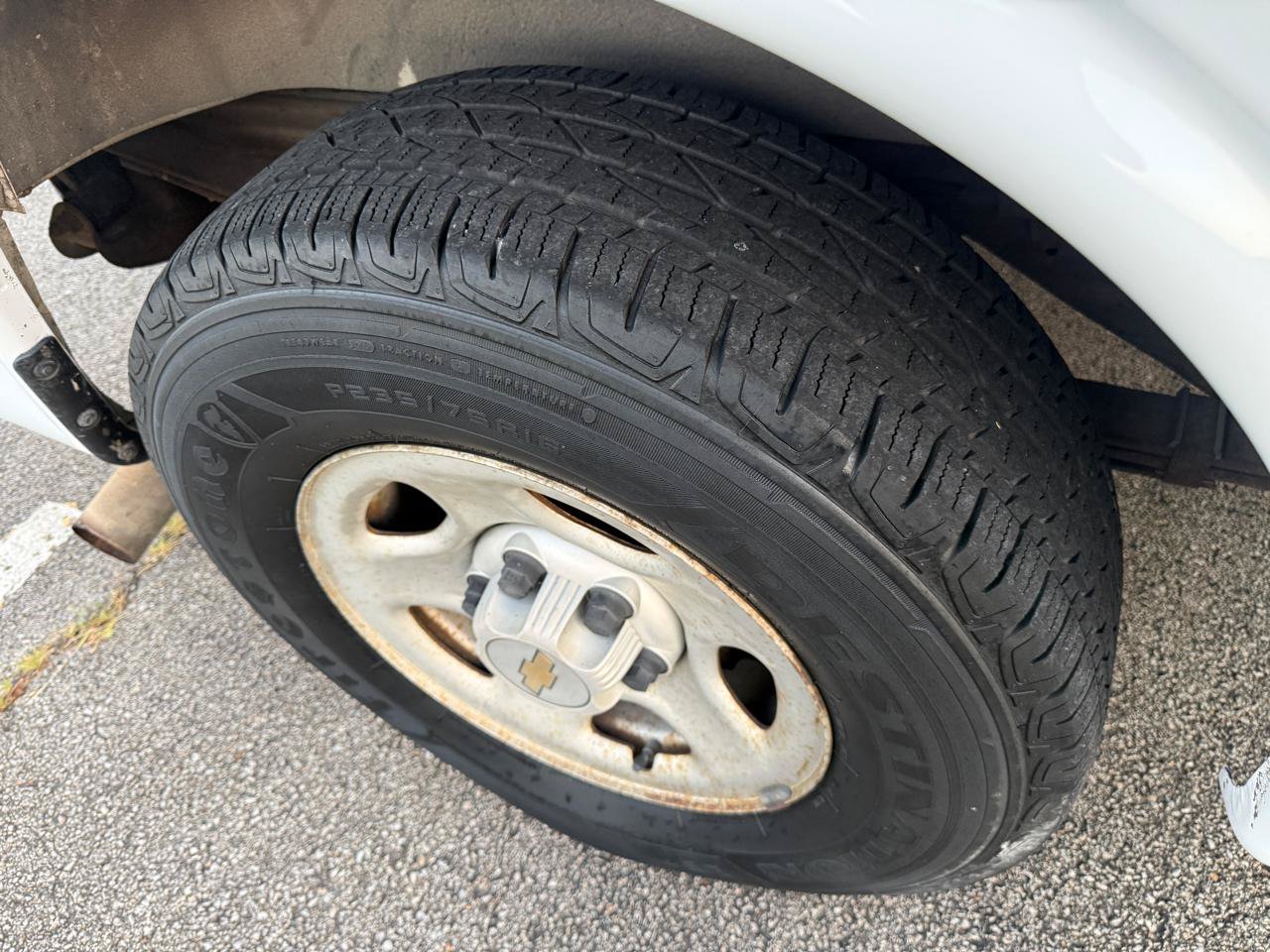 Used 2004 Chevrolet Express 1500 Passenger RWD image 21