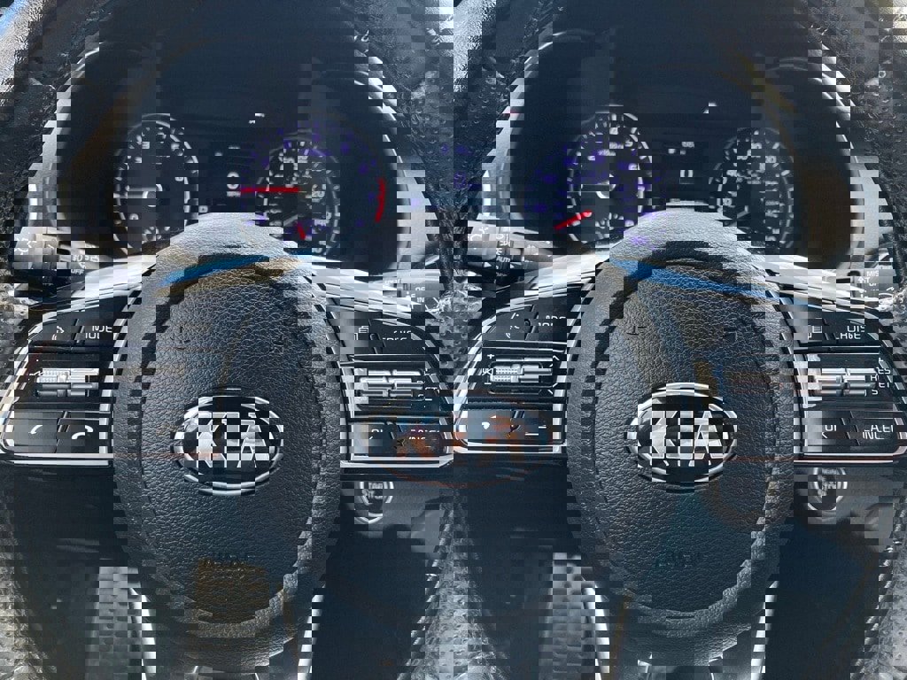 Used 2021 Kia Forte GT-Line image 19