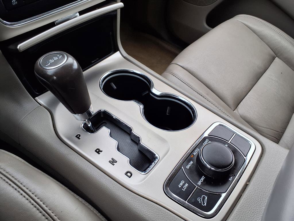 Used 2012 Jeep Grand Cherokee Laredo image 12