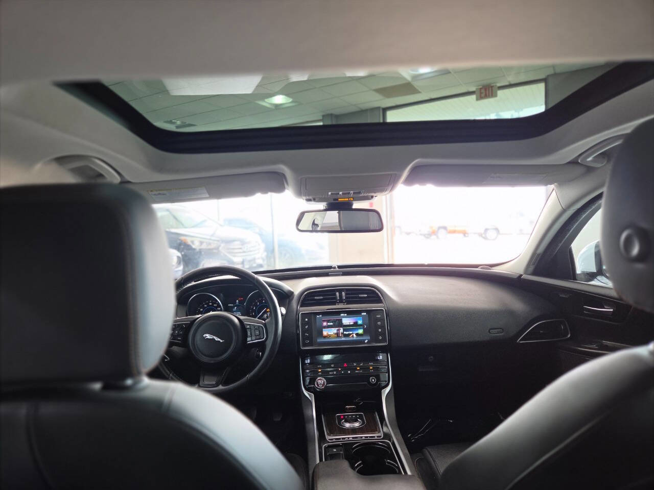Used 2017 Jaguar XE Prestige RWD image 21