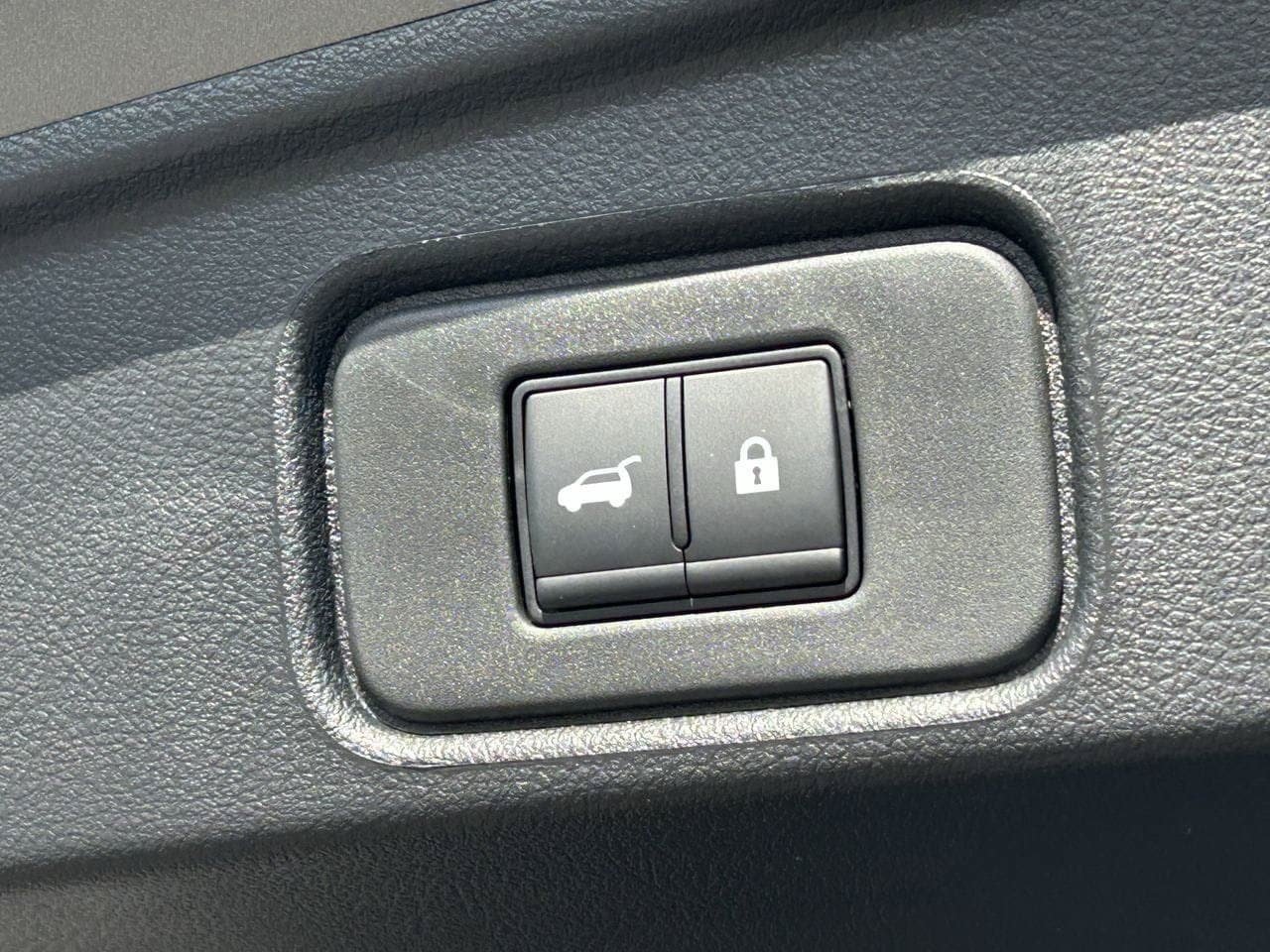 New 2026 Nissan Pathfinder SV FWD image 14